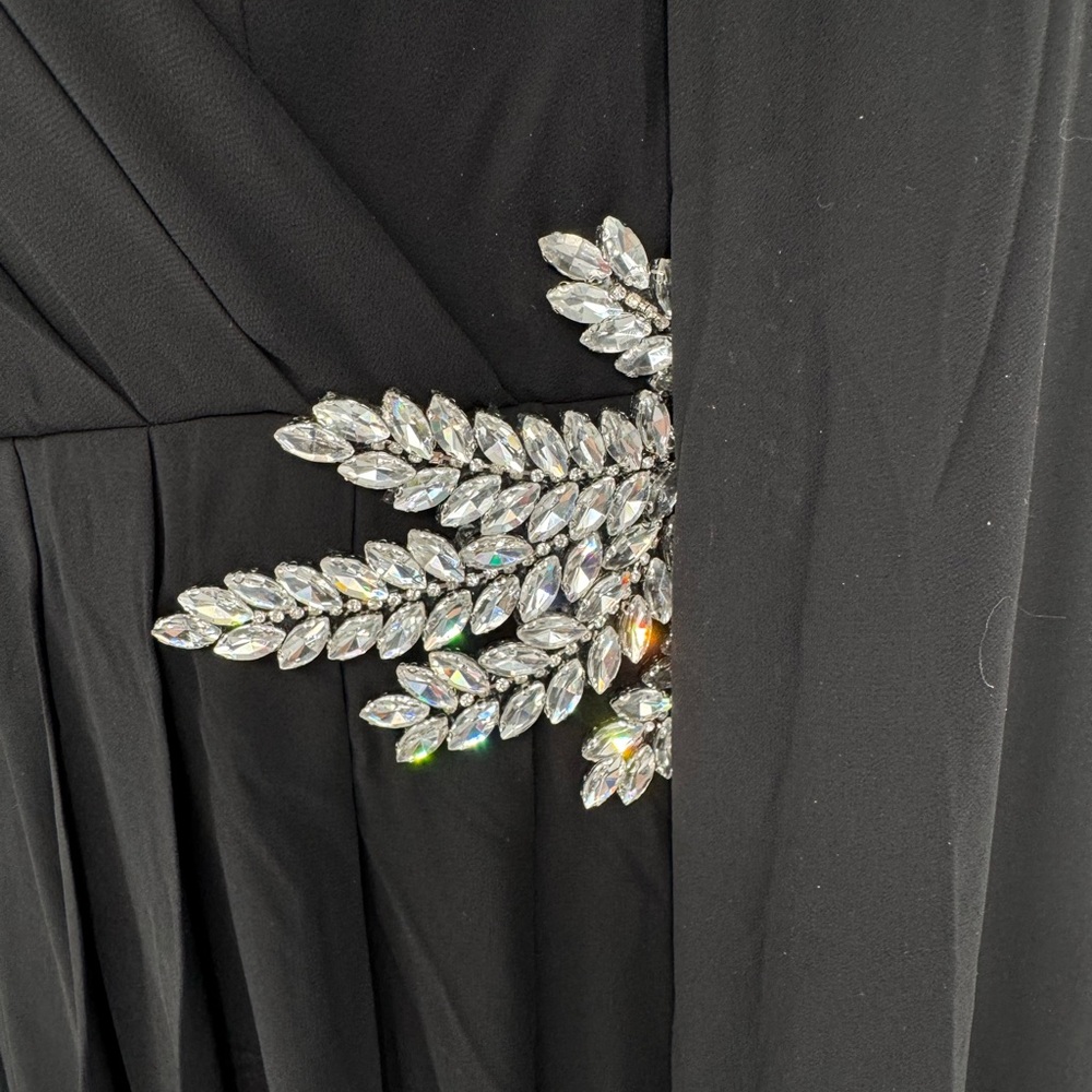 NWOT Elegant Black Evening Gown Rhinestones Cape Sleeves Size Small - Picture 7 of 17